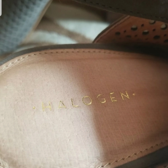 Halogen perf buckle open toe heels - Picture 6 of 7